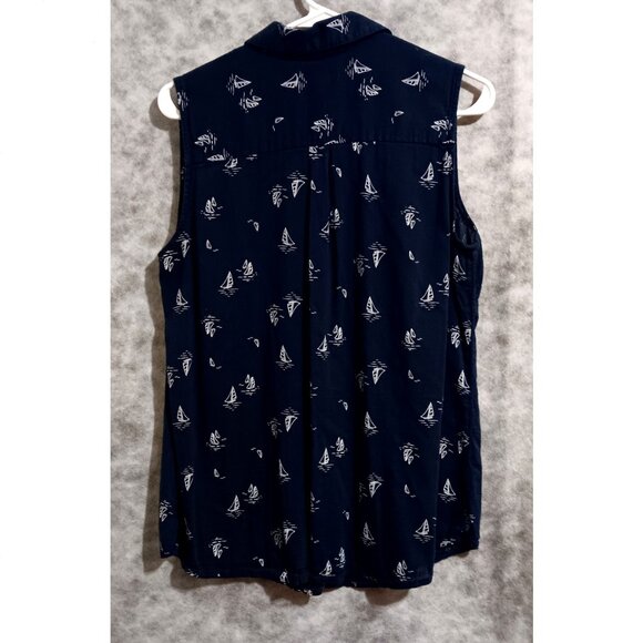 Croft & Barrow sleeveless top Wmn's Sz M navy & white sailboats nautical - Picture 2 of 3